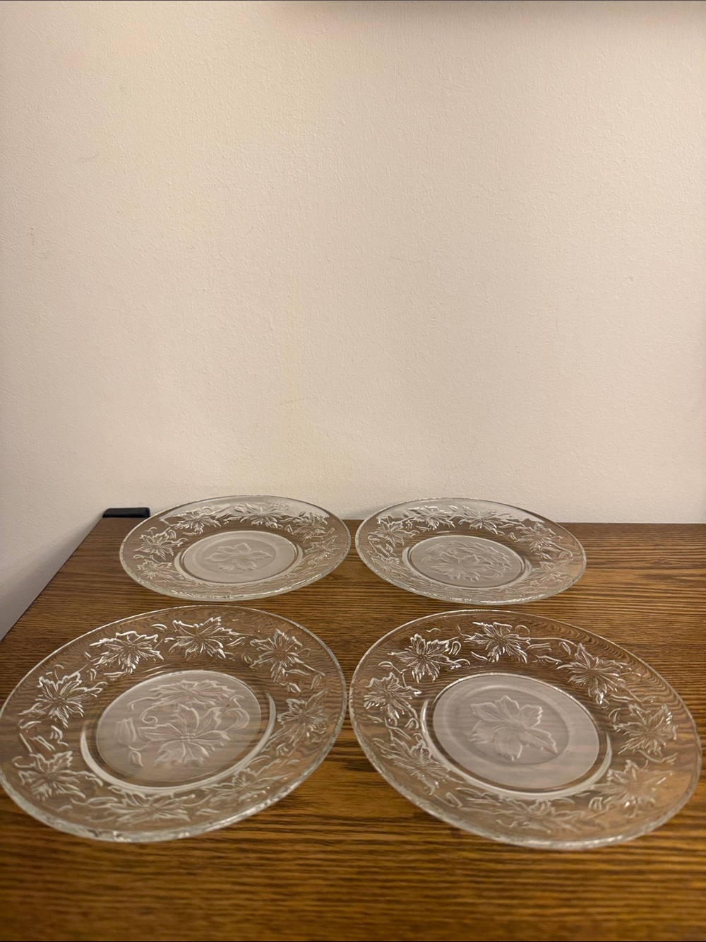 VINTAGE Princess House Fantasia Poinsettia Plates Set of 4 - EUC